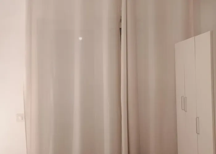 Hotel Neapolitan tales